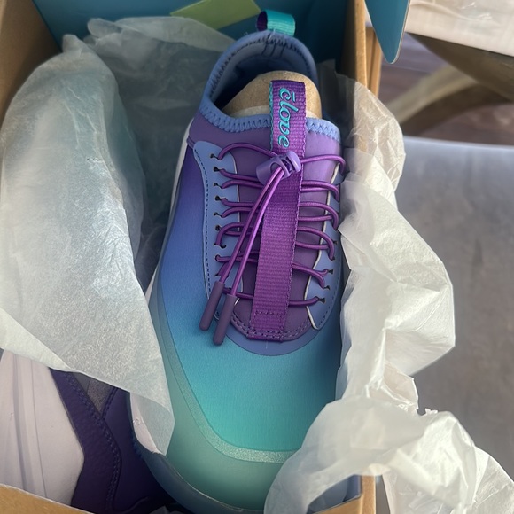 Never worn, past return date. Clove Aeros size 8 - Picture 4 of 4